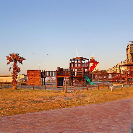 Afribode'S Adenium Beachfront Apartment Cape Town Bagian luar foto
