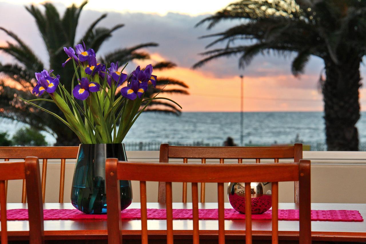 Afribode'S Adenium Beachfront Apartment Cape Town Bagian luar foto