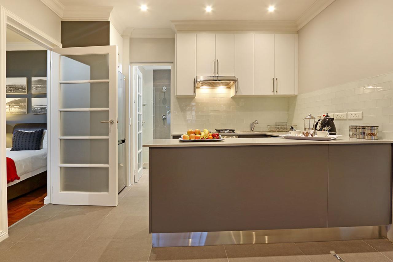 Afribode'S Adenium Beachfront Apartment Cape Town Bagian luar foto